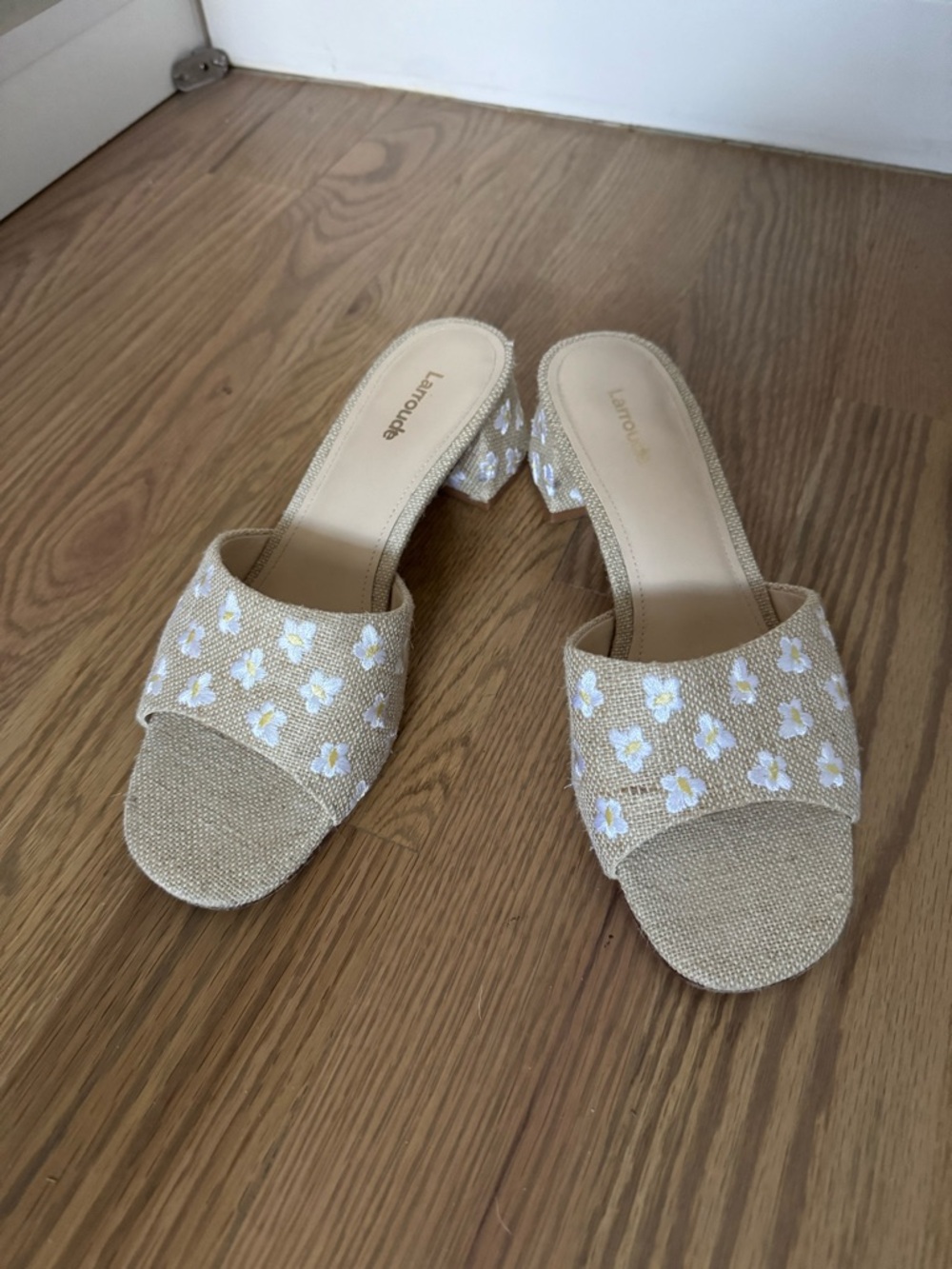 Larroudé Briggite Floral Embroidered Slide Mules